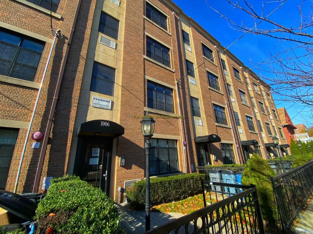 DEMO/TEST New York City Harbor, Waterfront Museum, Brooklyn NY USA, Conover Street, Brooklyn, Kings County, City of New York, New York, 11231, United States