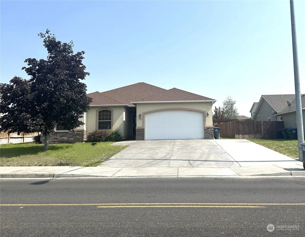 DEMO/TEST 523 N Paxson Drive , Moses Lake, WA 98837