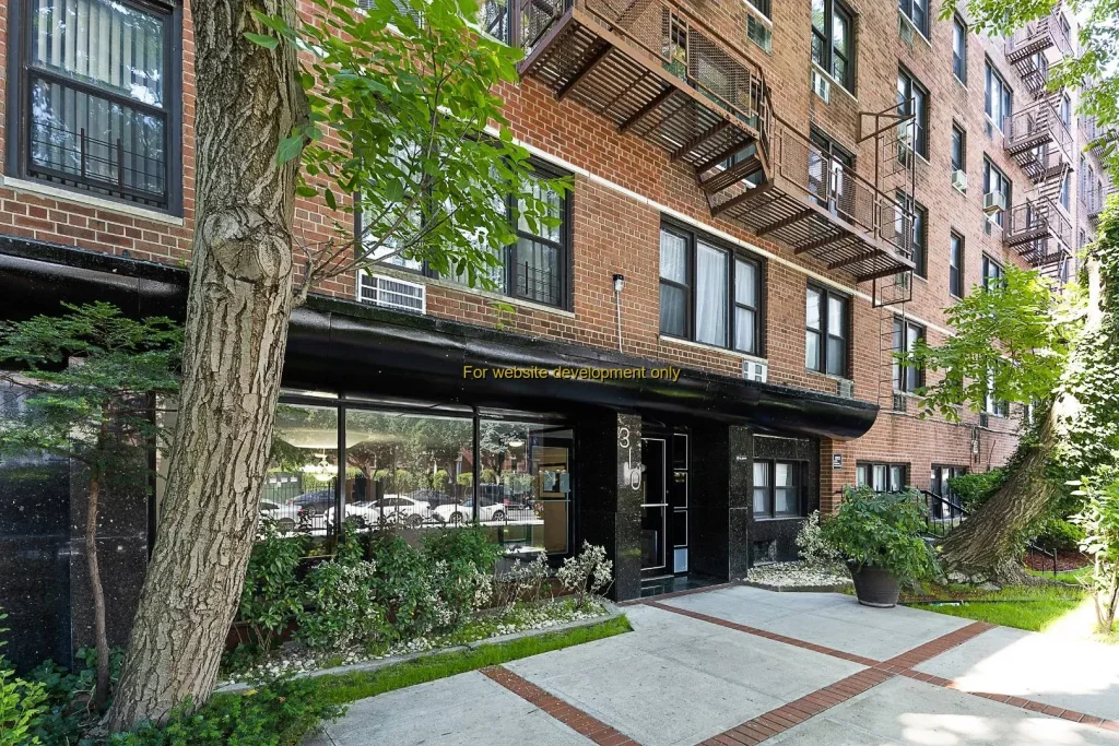 DEMO/TEST New York City Harbor, Waterfront Museum, Brooklyn NY USA, Conover Street, Brooklyn, Kings County, City of New York, New York, 11231, United States