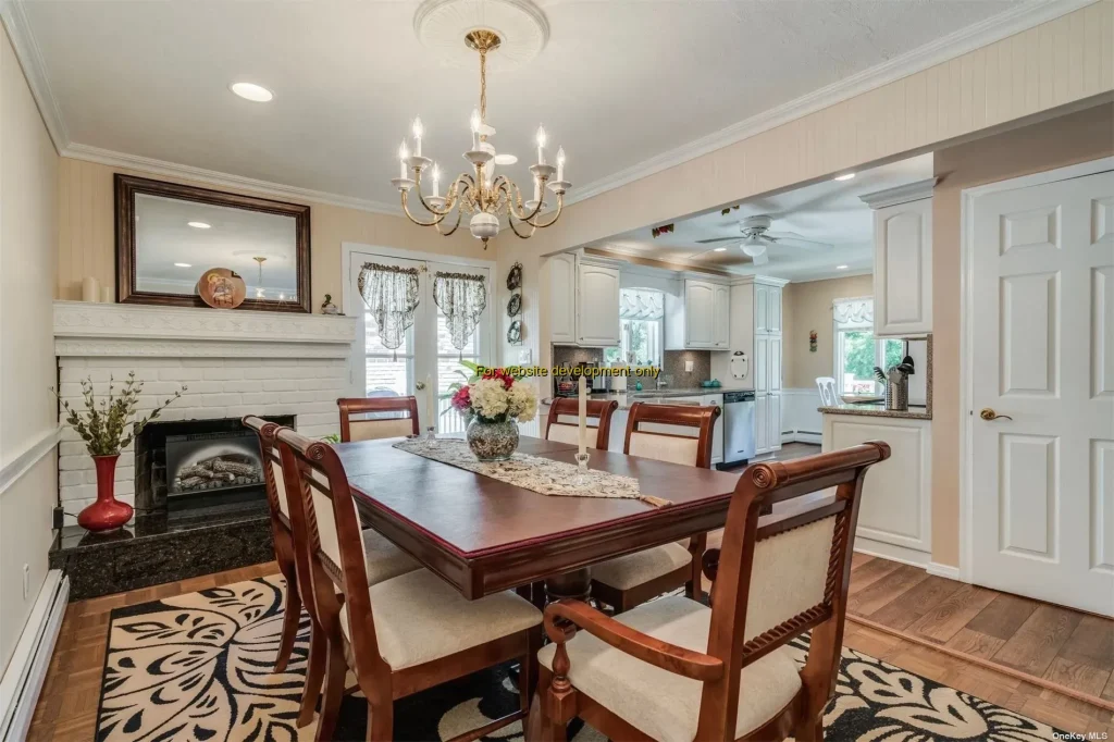 DEMO/TEST Kings Park, Village Plaza, Kings Park, Town of Smithtown, Suffolk County, New York, 11754, United States