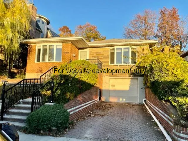 DEMO/TEST Kew Gardens Hills Post Office, 75-23, Main Street, Queens, City of New York, New York, 11367, United States